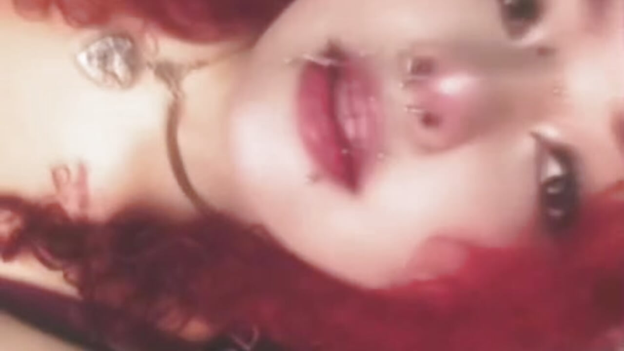 -w- - video van irisfeitan cam-model