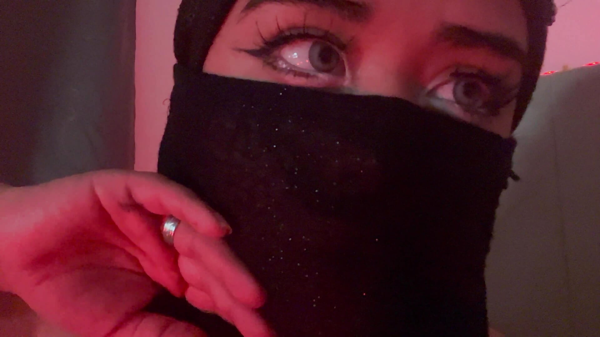 My eyes 💗 - video by Rixi_arab cam model