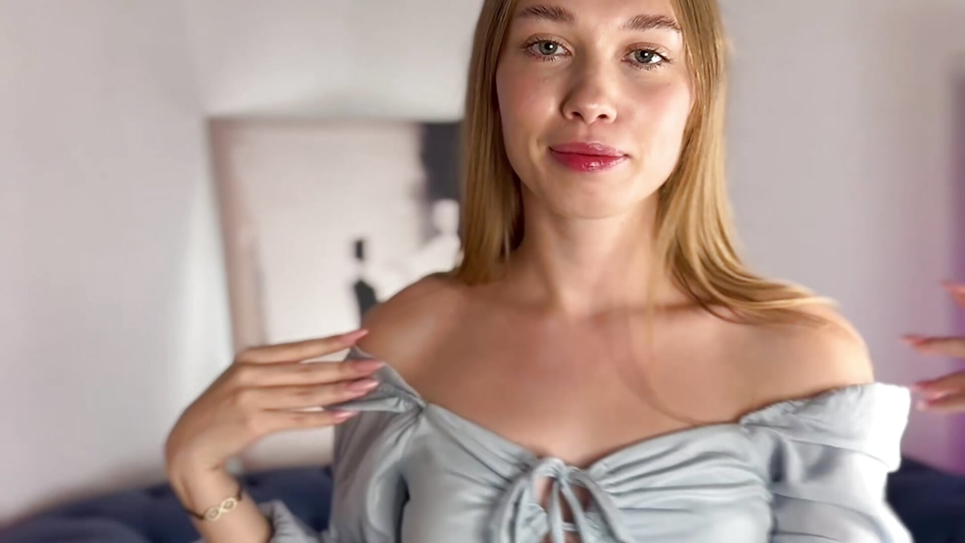 Do u wanna to see under the dress? - video by ElizaPurrr cam model