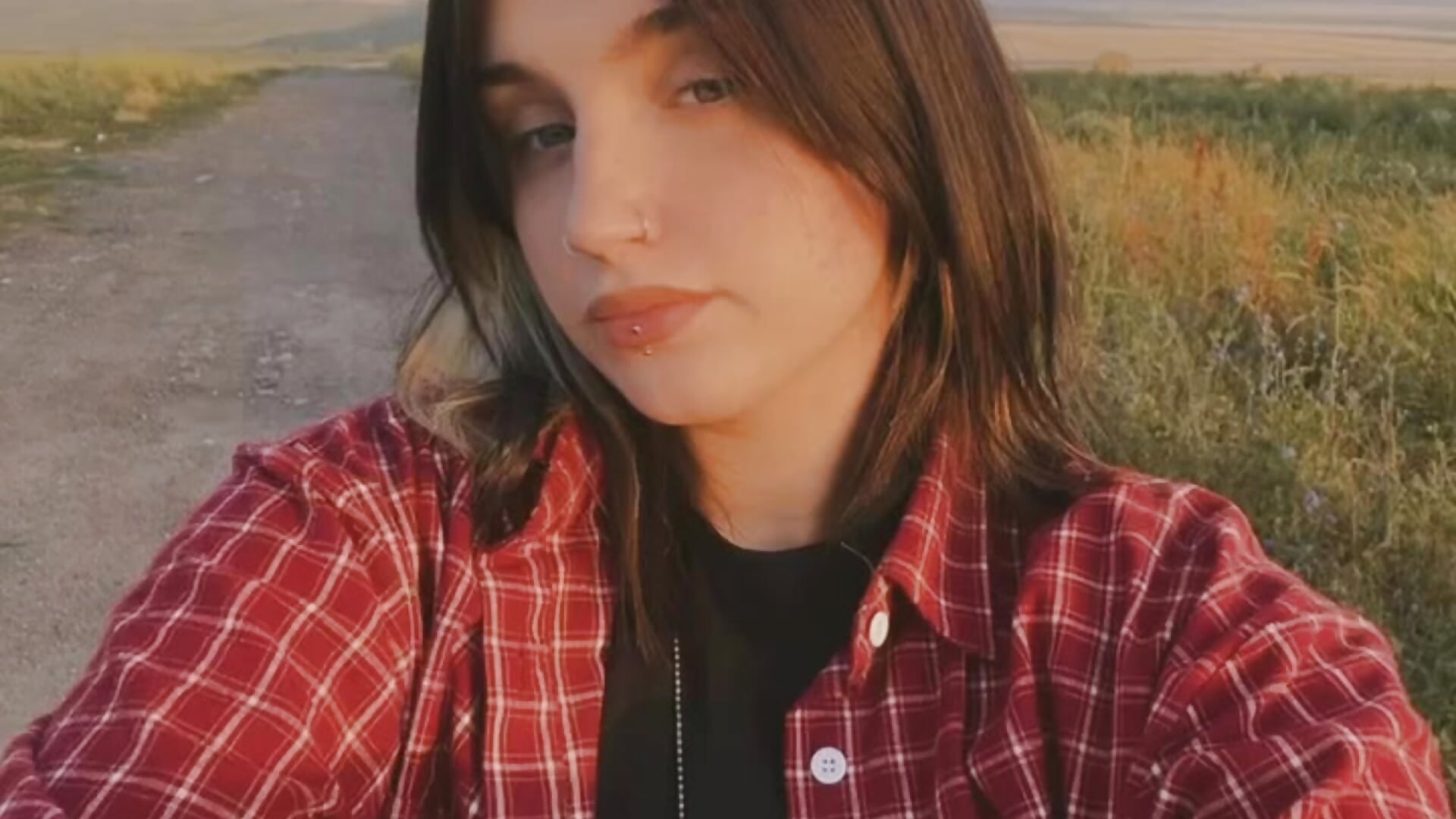 hi guys! - video by VelvetNote cam model