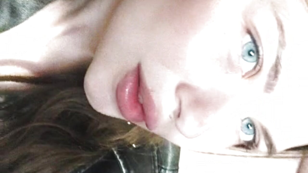 1000195031 - відео від вебкаммоделі JessieFlirt