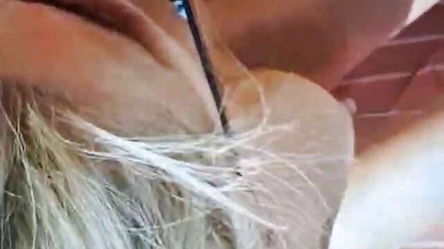 Je surprend un couple baiser a la plage - video by Libertine6259 cam model