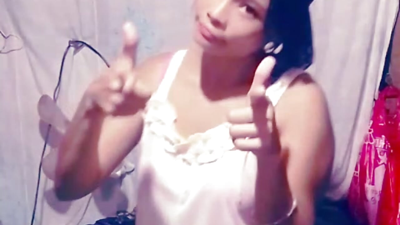 2025-11-19-213338625 - video by momshe cam model