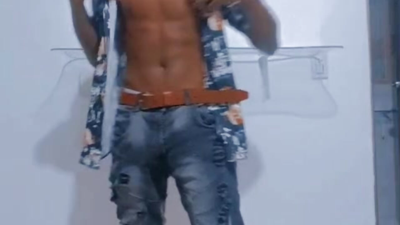 Funny dance 😈🤫 - video van MorenitoDigno cam-model