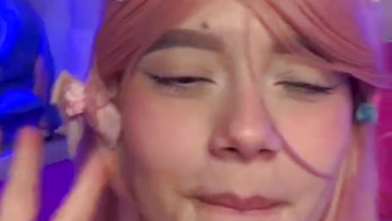 WhatsApp Video 2026-01-27 at 08,15,38 - vídeo de Nara_Pink modelo de câmara