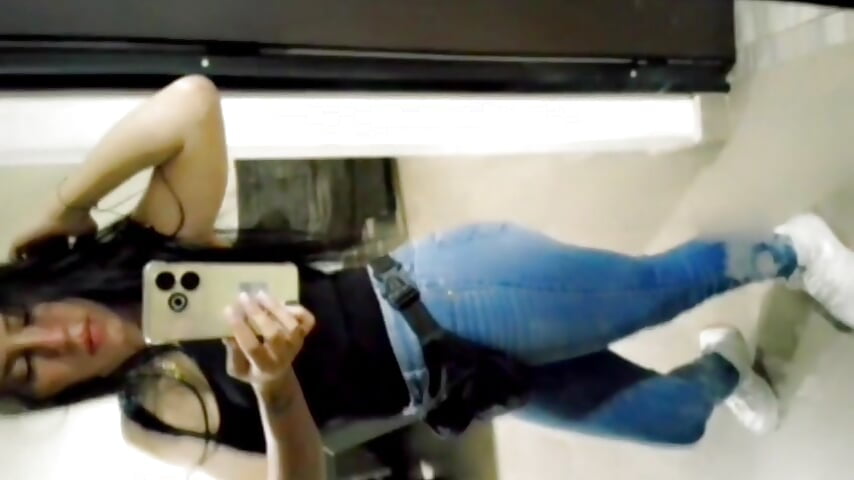 Yuyis🫰 - video by you_yuyuu cam model