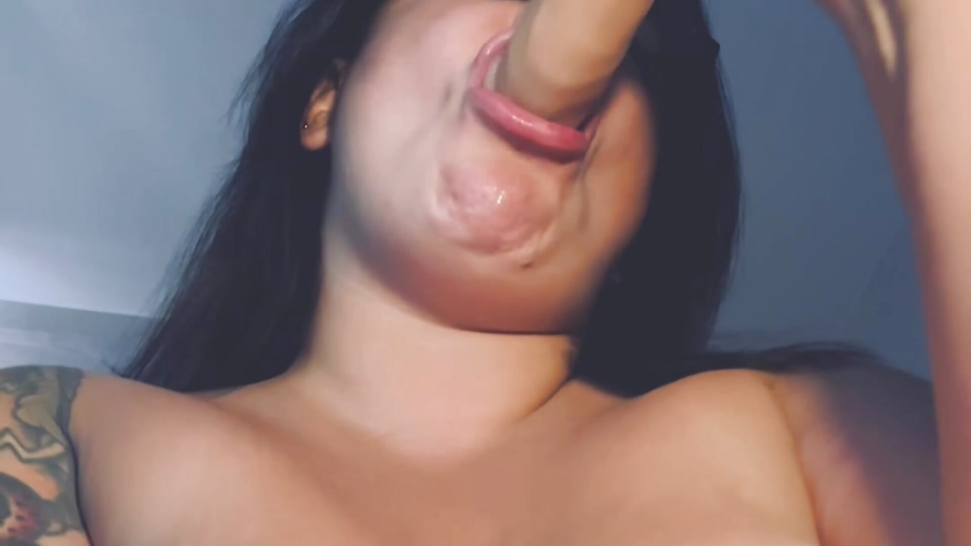 Suck deep dick! - SwittieKendra adlı kamera modelinin videosu