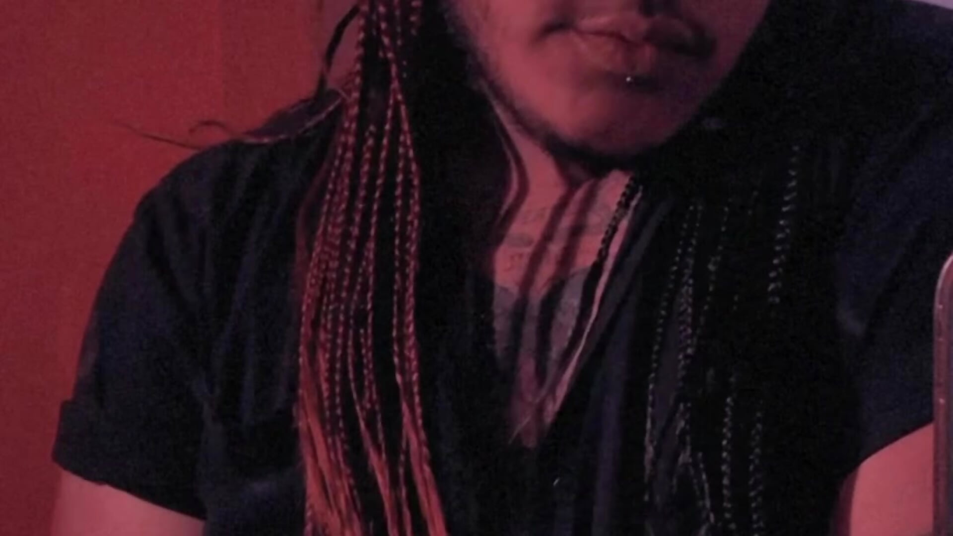 LONG BRAIDS VIBE - video van VittorioMontessori cam-model