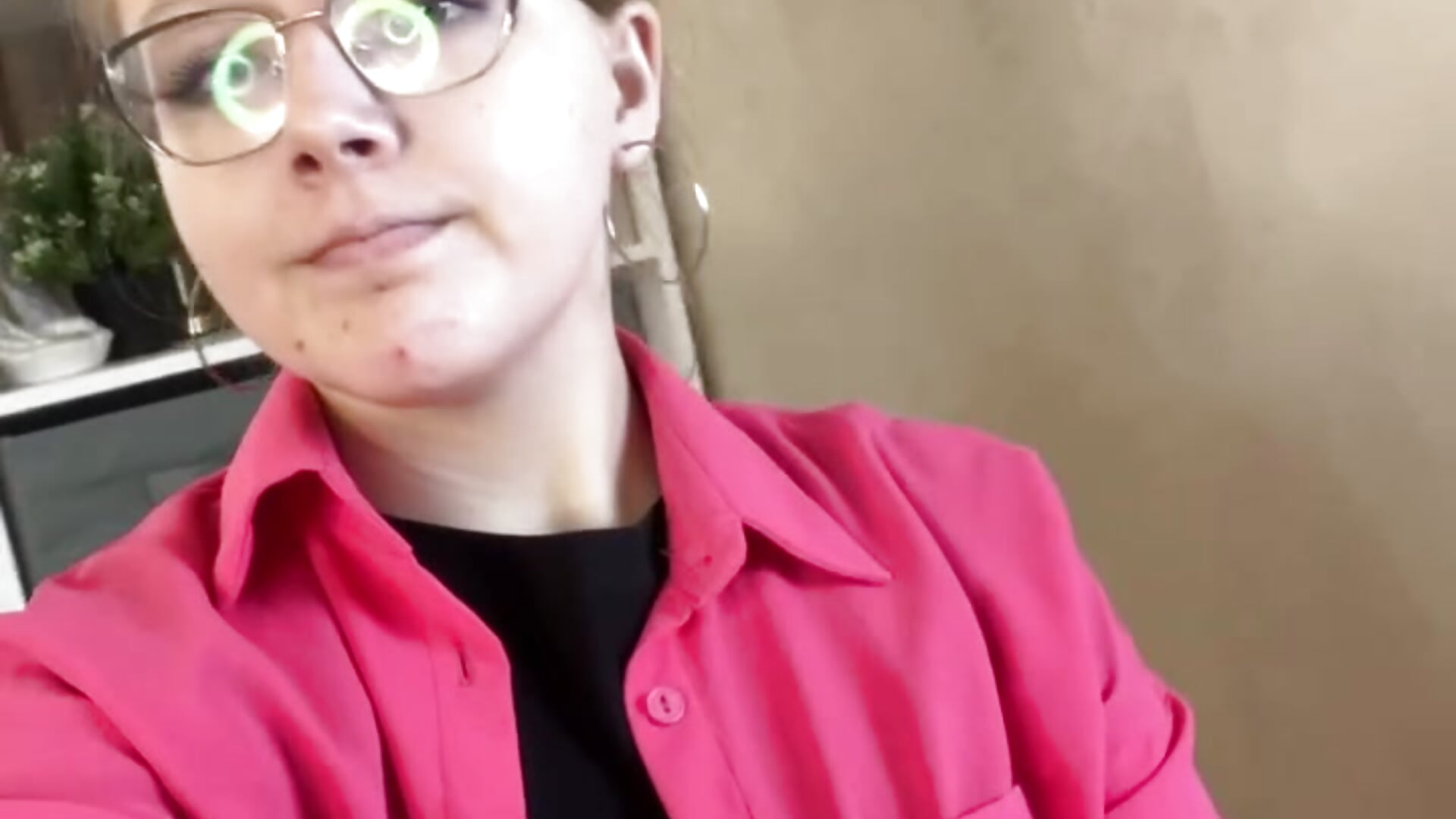 First video - video by AlinaAldrete cam model