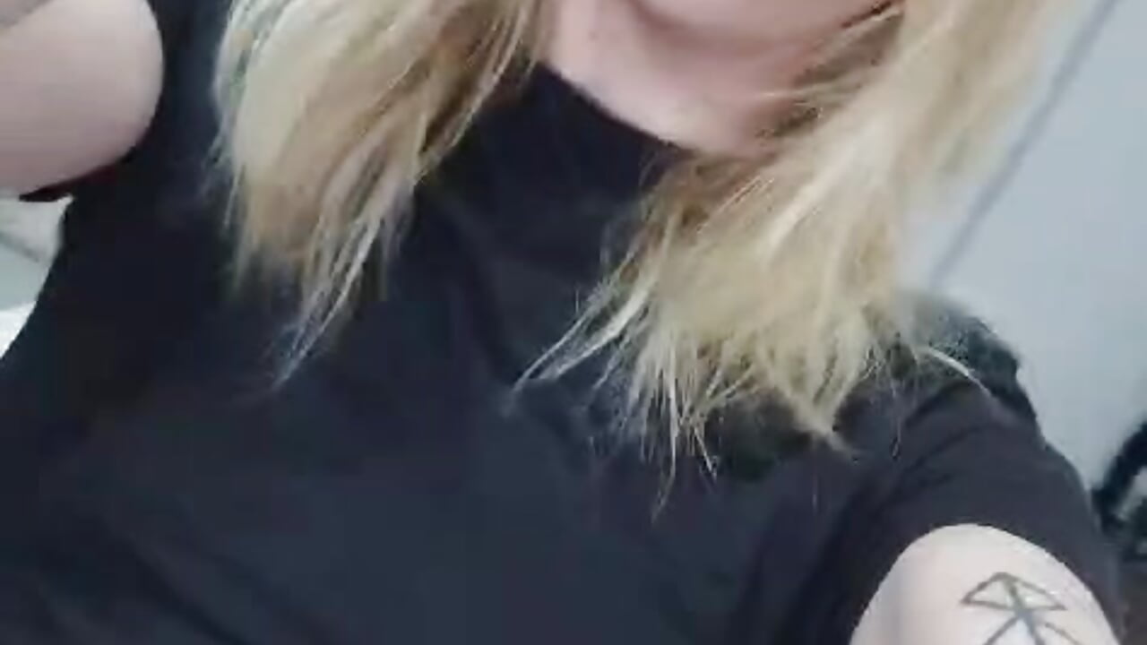 WhatsApp Video 2025-10-10 at 16,32,41 (1) - video by SundyRose cam model