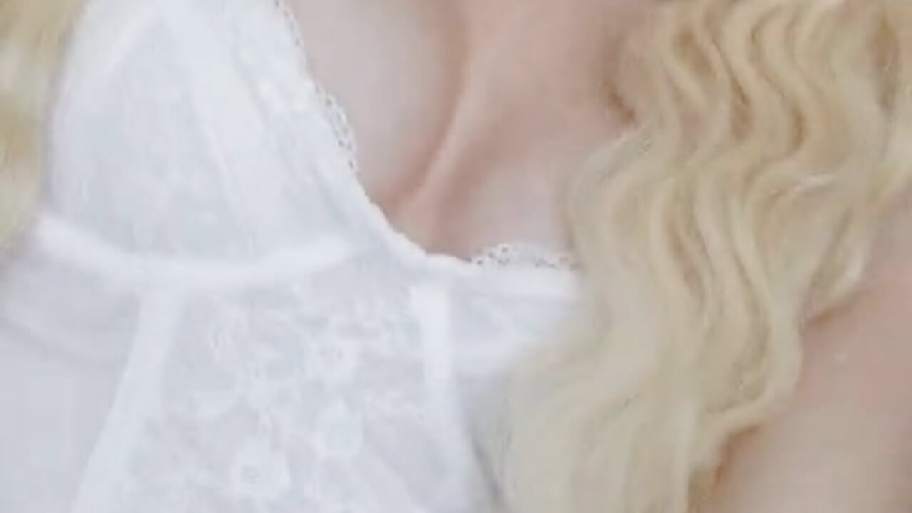 WhatsApp Video 2025-10-10 at 16,32,46 - video by SundyRose cam model