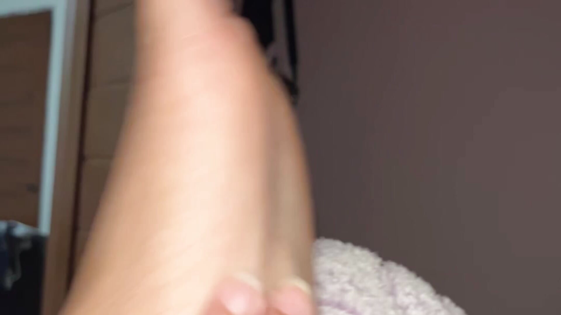 lick my feet🦶🦶