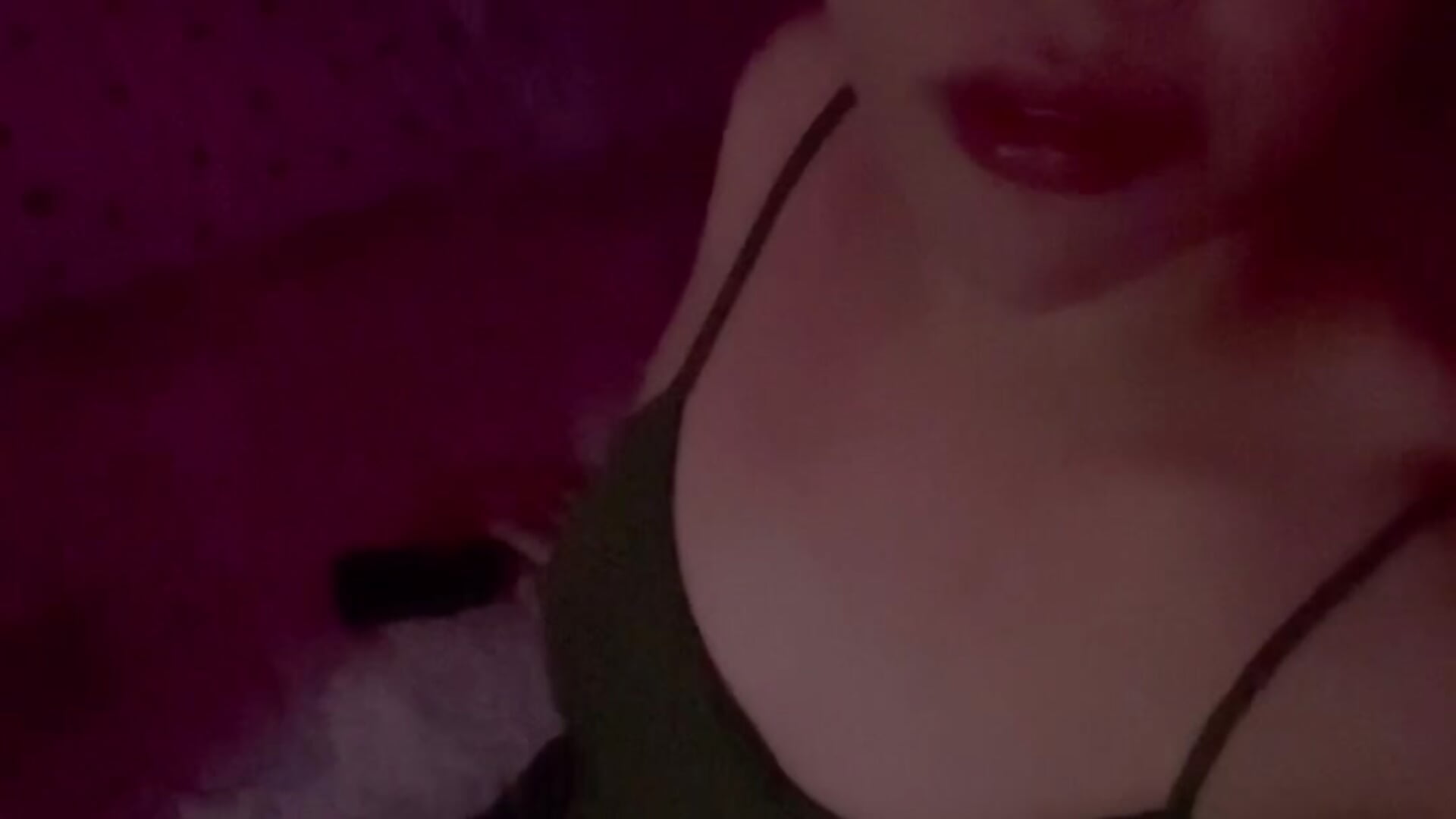 meoww – видео вебкам-модели Keyka15