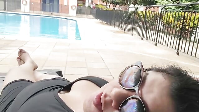 come to the pool - video by solnechka1 cam model