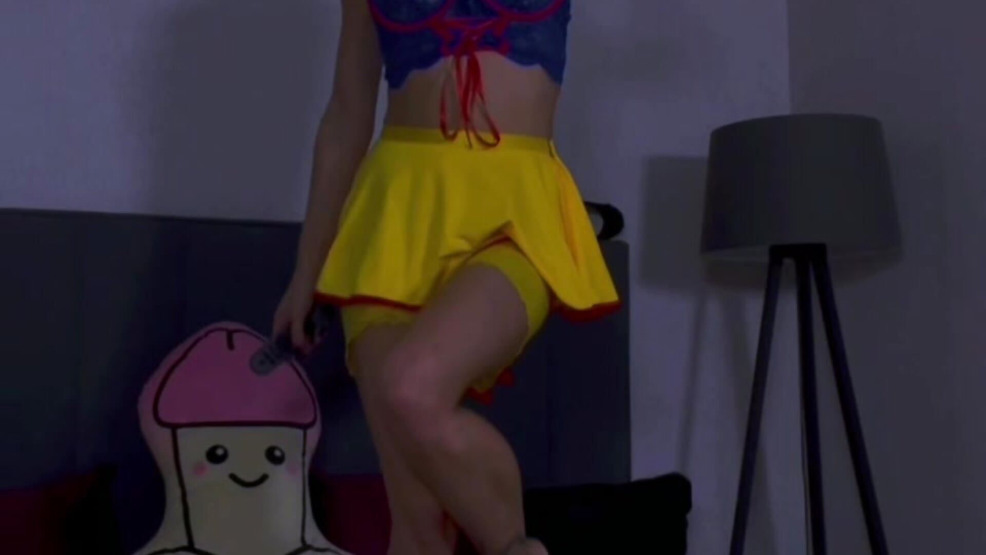 🍎🍎🍎 - video by BaileeLynn cam model