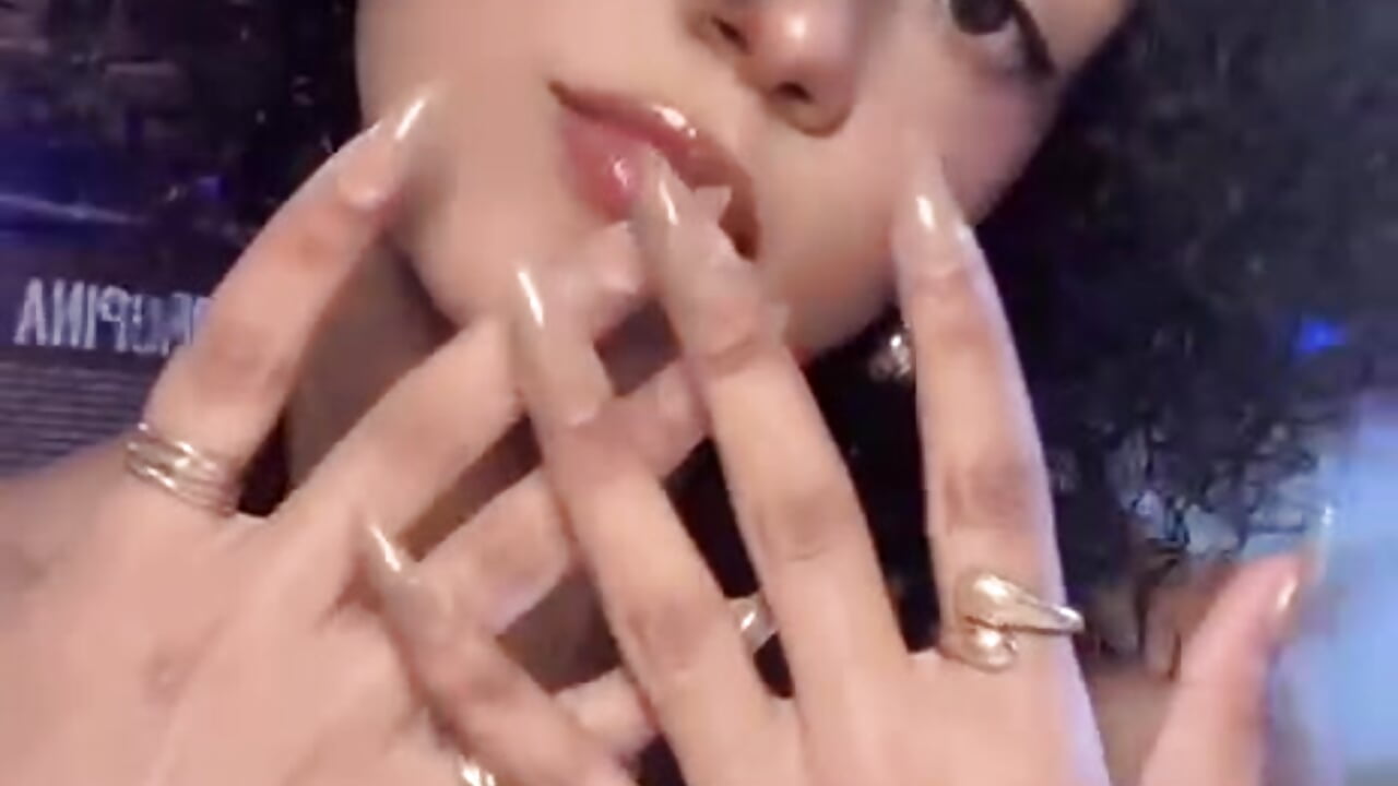 🤎 - video by Lila-Rose cam model