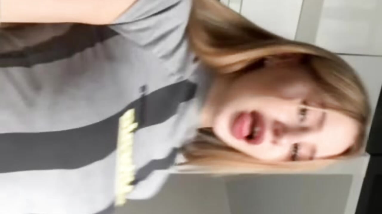 caf8f0c641be45f9b0f019d42ea8c12e - video by RemyStyles cam model