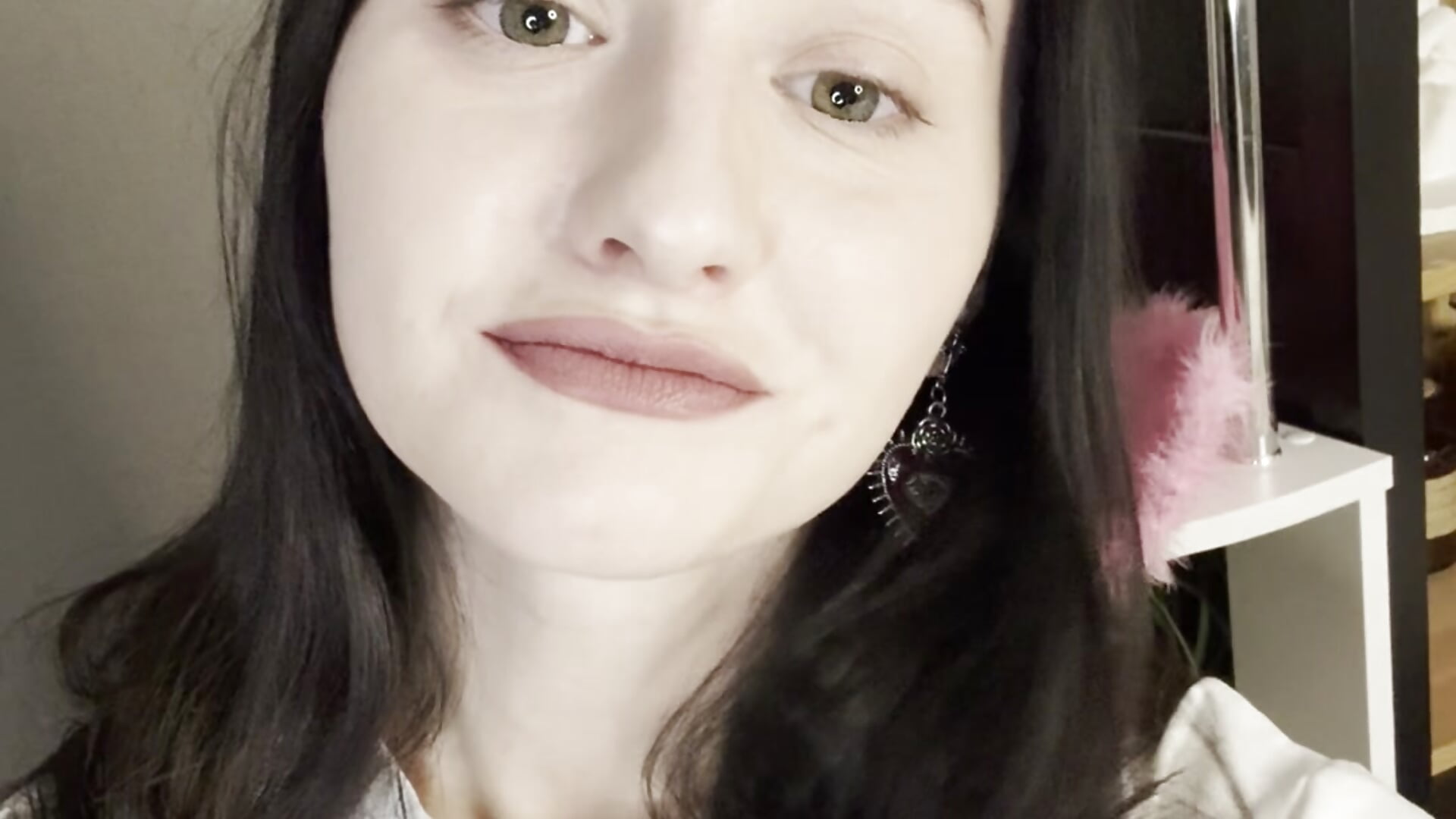 Life - video by QuinnFent cam model