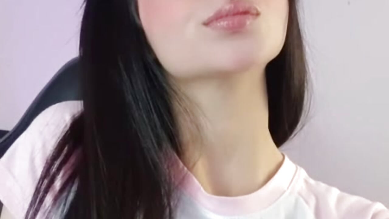 🥰🥰 - video by Barbieteeen cam model