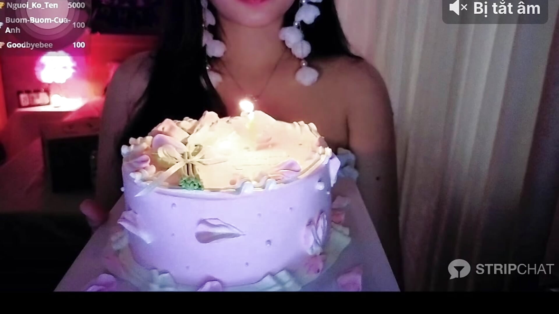 Sinh nhật của Jen - JENNIE-16 캠 모델의 동영상