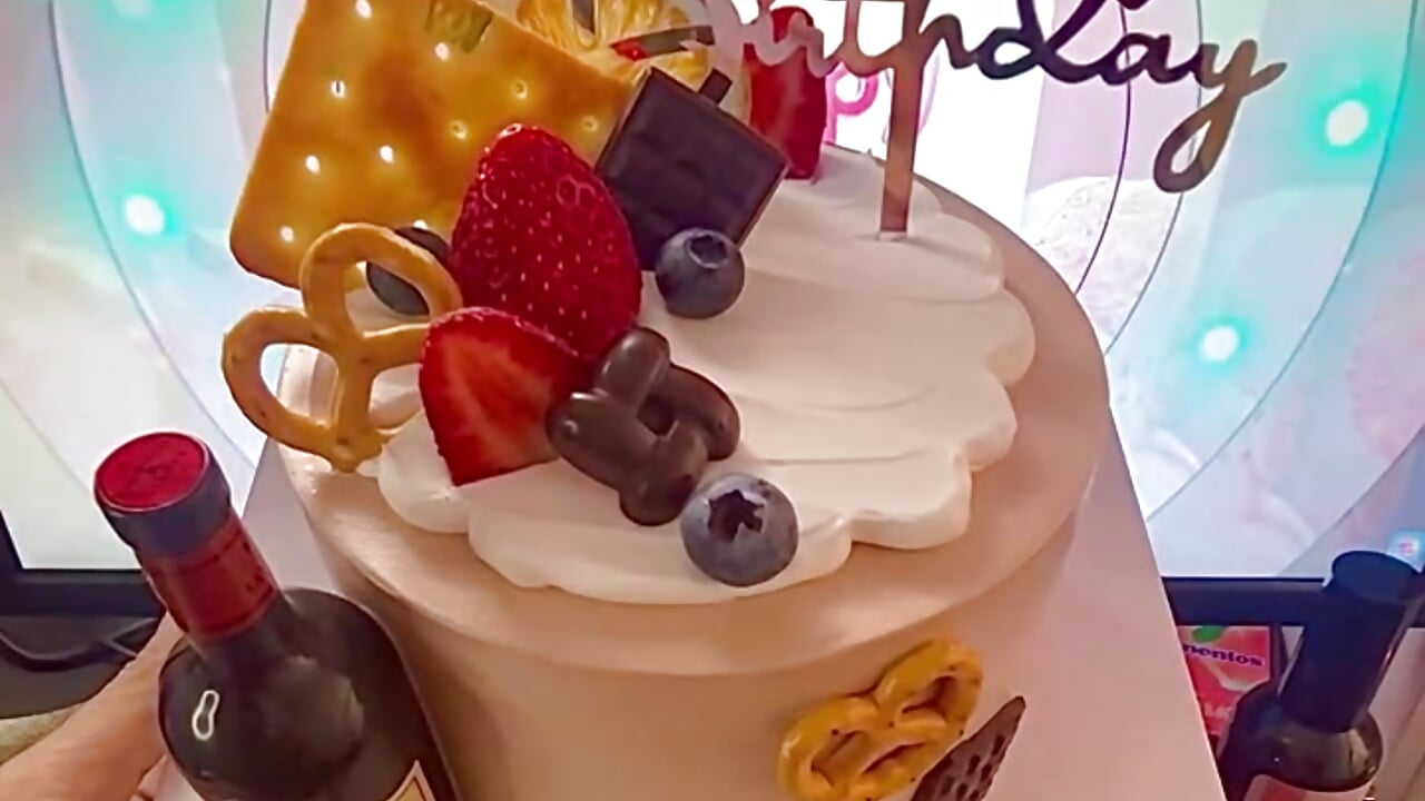 Sinh nhật những người bạn của Jen (1) – video od webkamerové modelky JENNIE-16