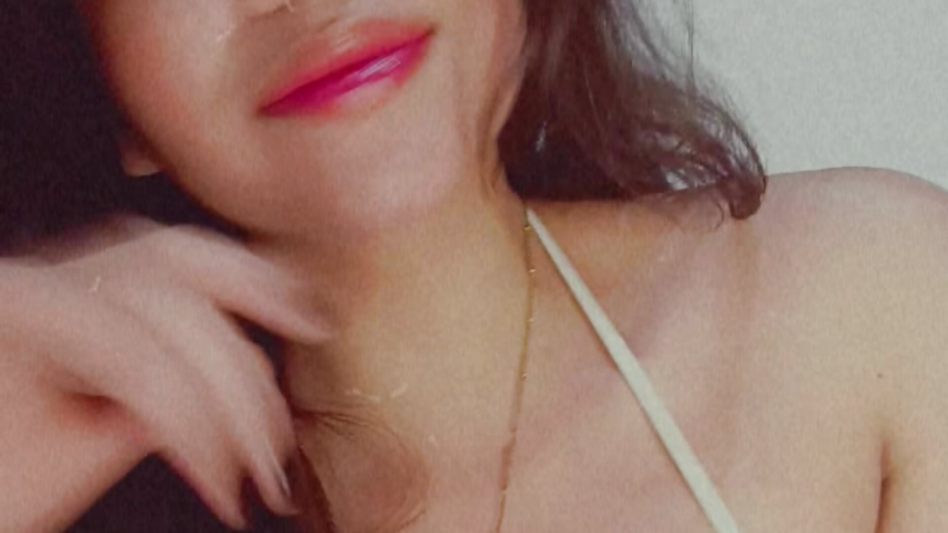 My natural hair 🥰 - video by MARIANA_TAY1 cam model