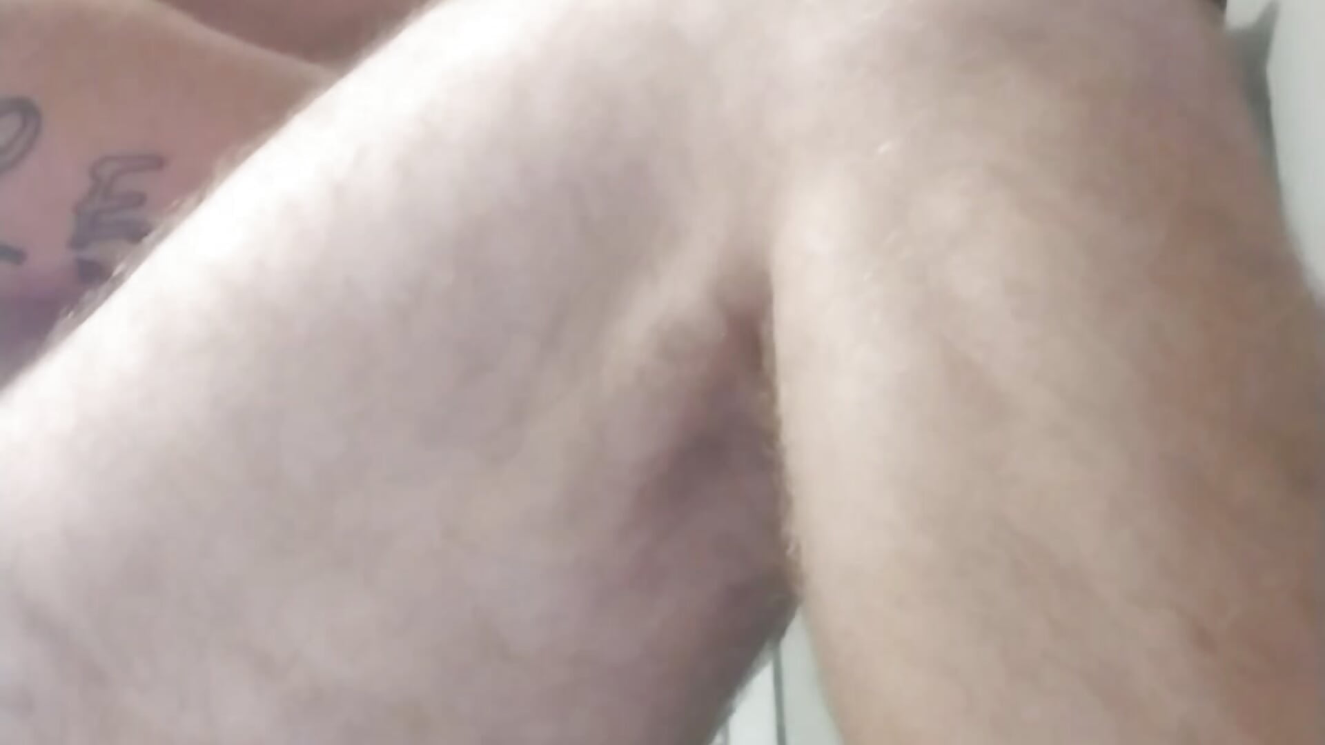 Sneaky Peaky - video by shyguy8569 cam model