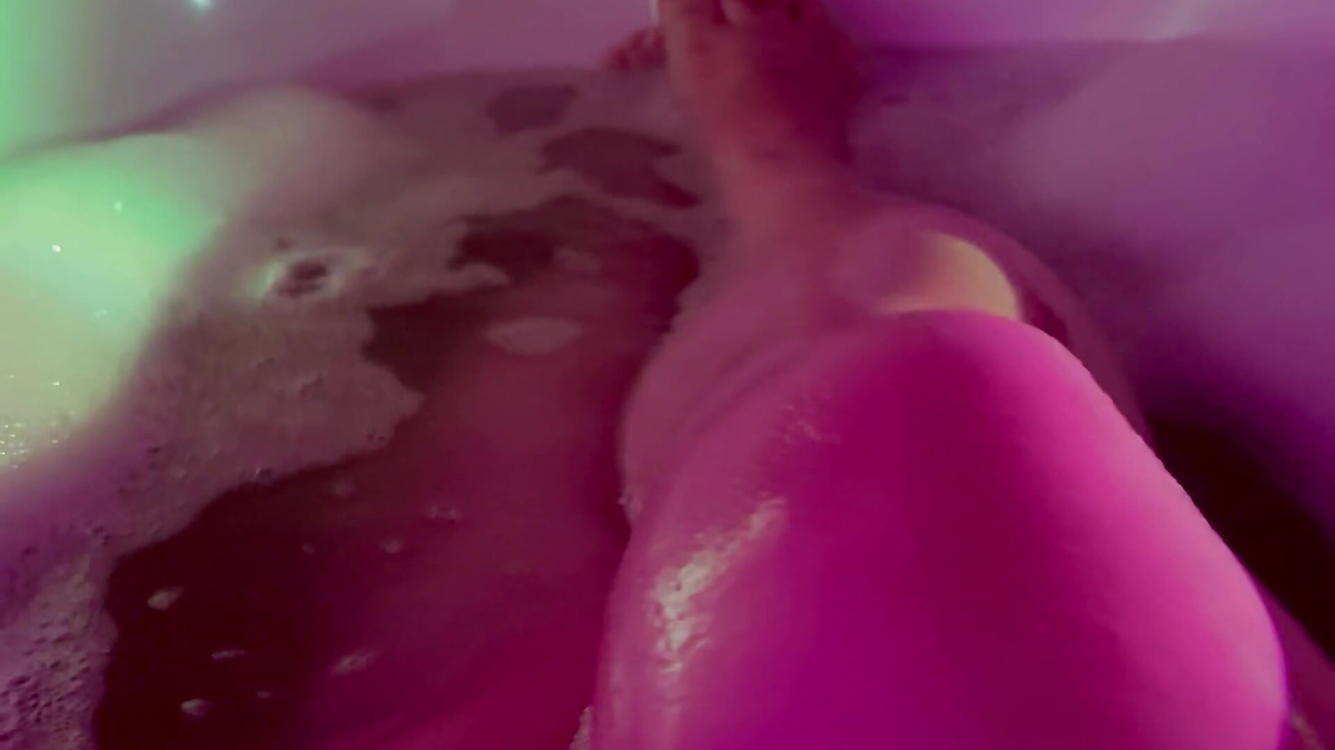 How do you like my legs - video by Mila_mikki cam model