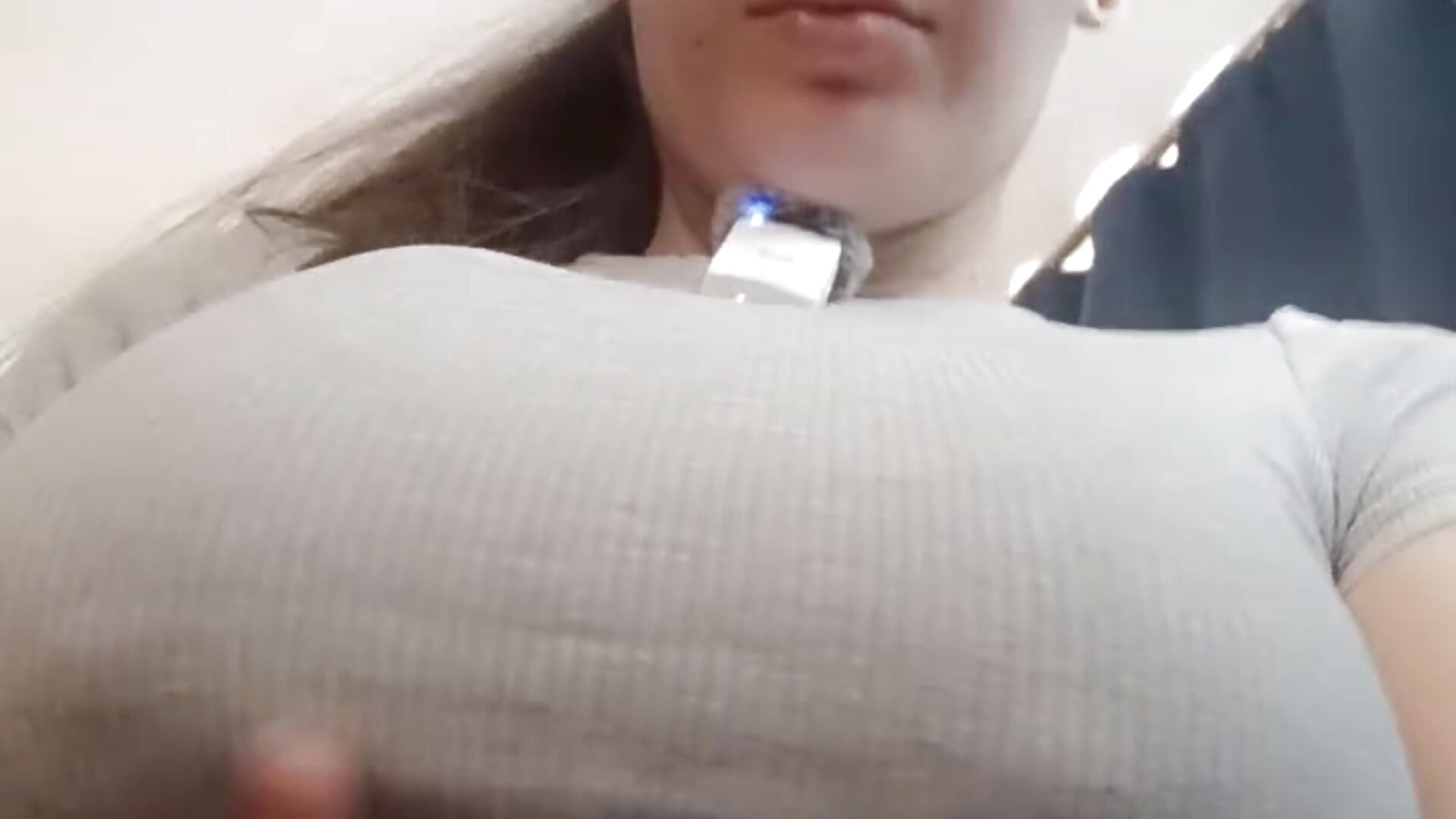 NO BRA bounce and massage