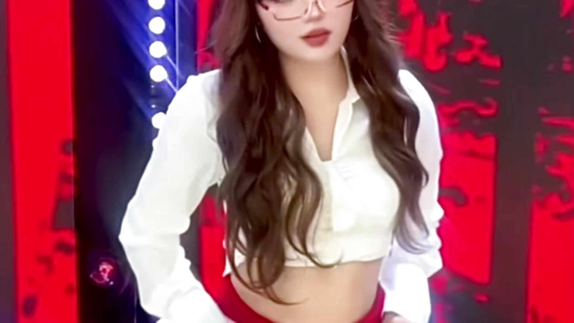 来打牌咯😛－カメラキャストのlan-xinh1の動画