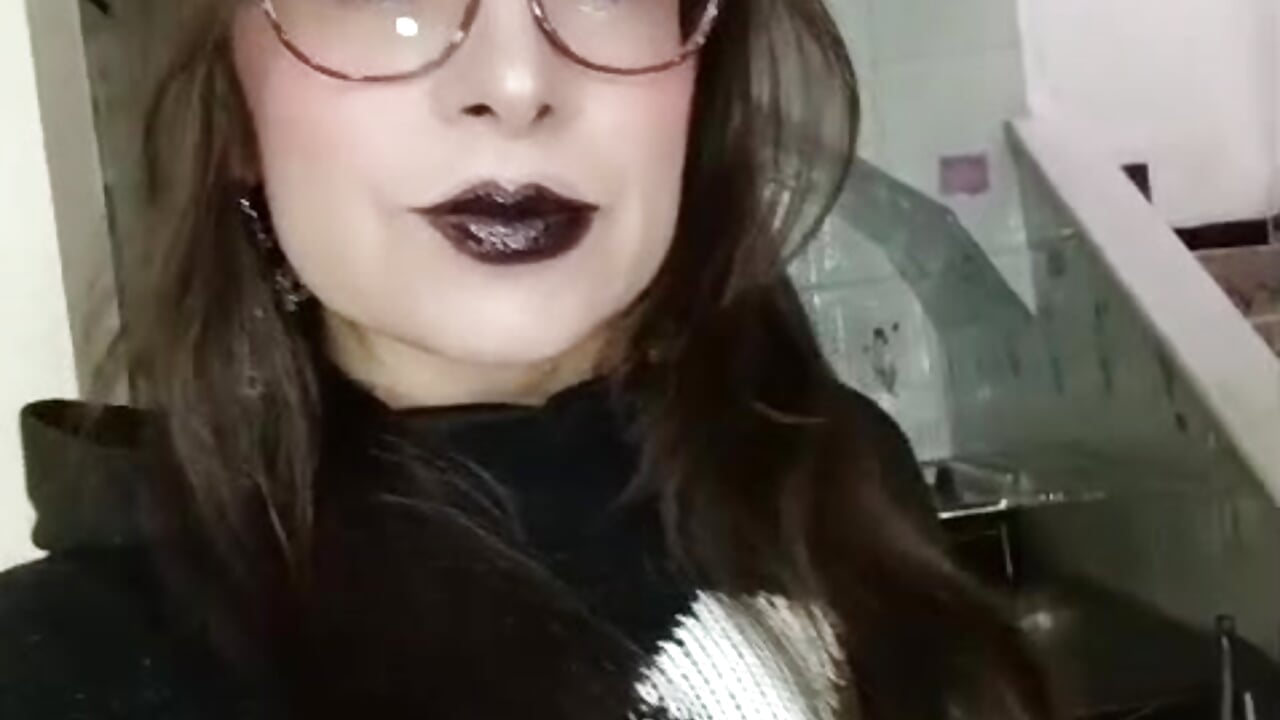 🤘🖤🥹🔥🔥😈 - video di Evangelinejoness_ modella di cam