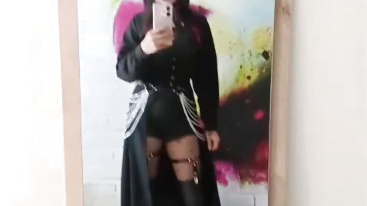 sexy gothic milf🔥😈🖤 – video od webkamerové modelky Evangelinejoness_