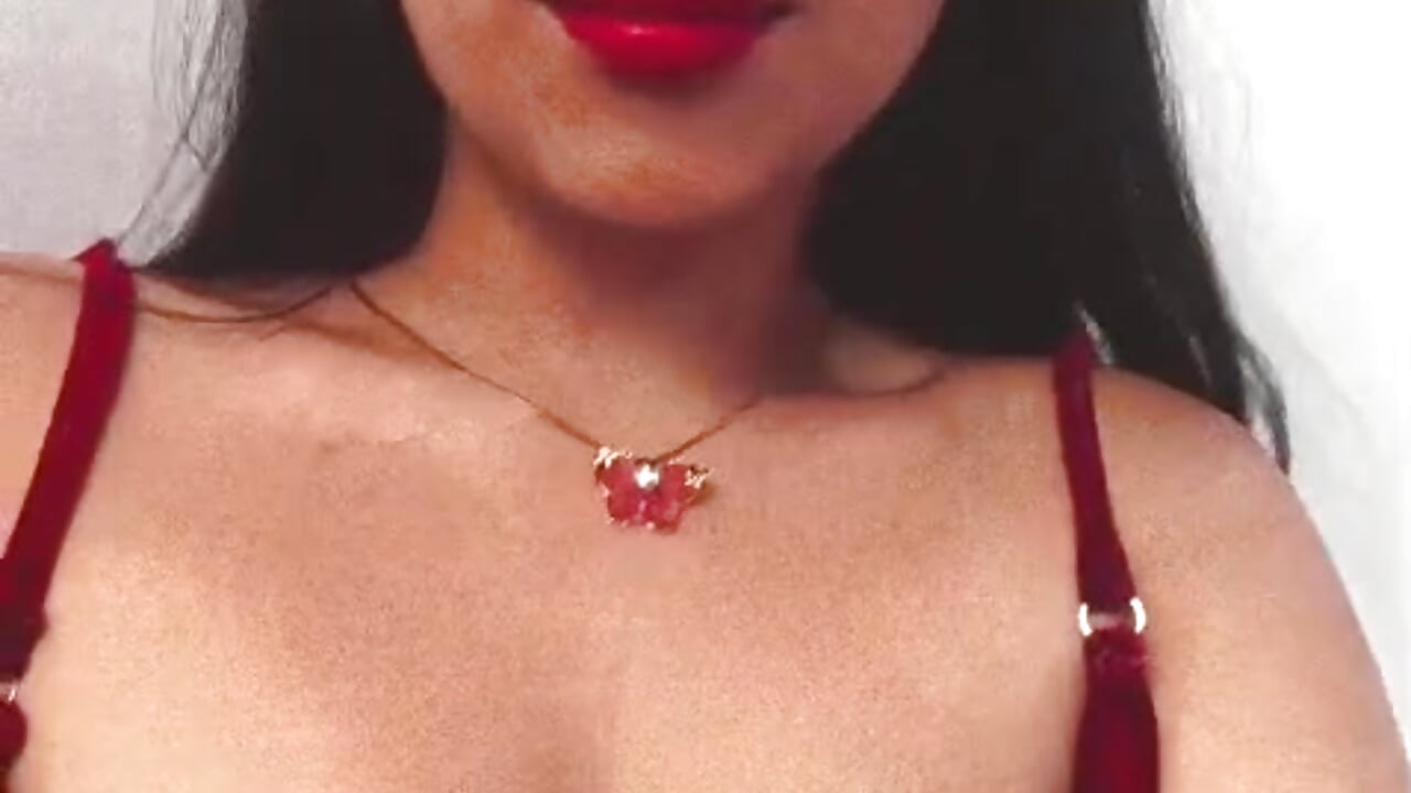 make up - video by Briseida-White cam model