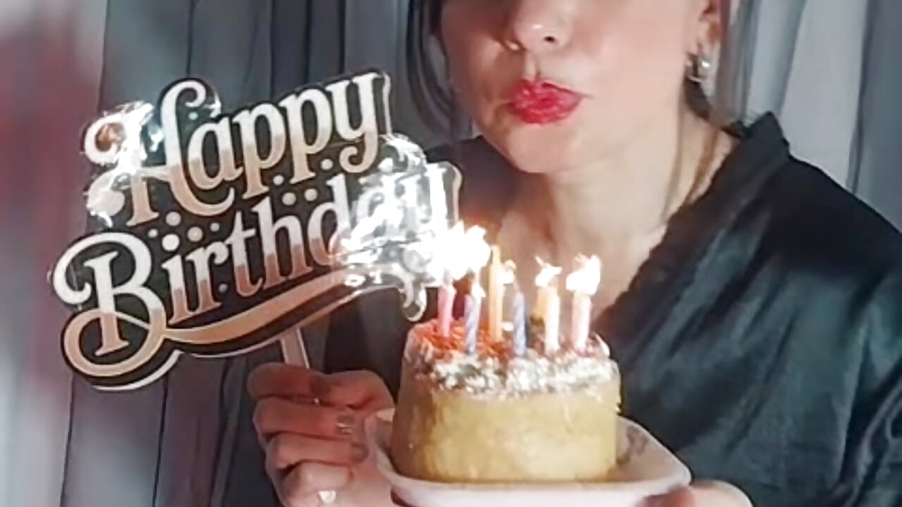 Happy Birthday to me🎉🎉✨✨😘 - ক্যাম মডেল Kylie_Bloom-এর ভিডিও