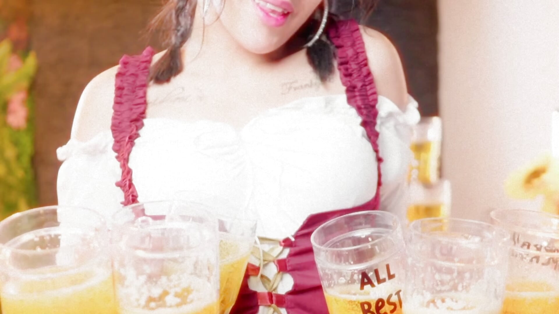 OKTOBER - video by CinnamonHeat cam model