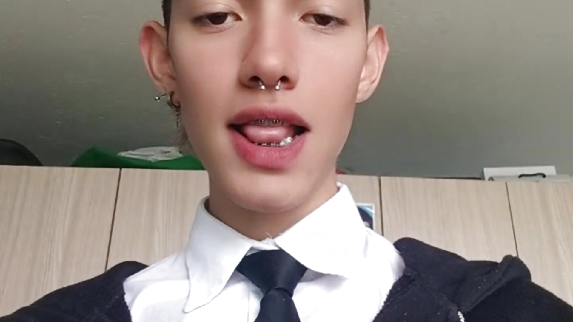 Noah cute 🥰 - video by heyy_noah11 cam model