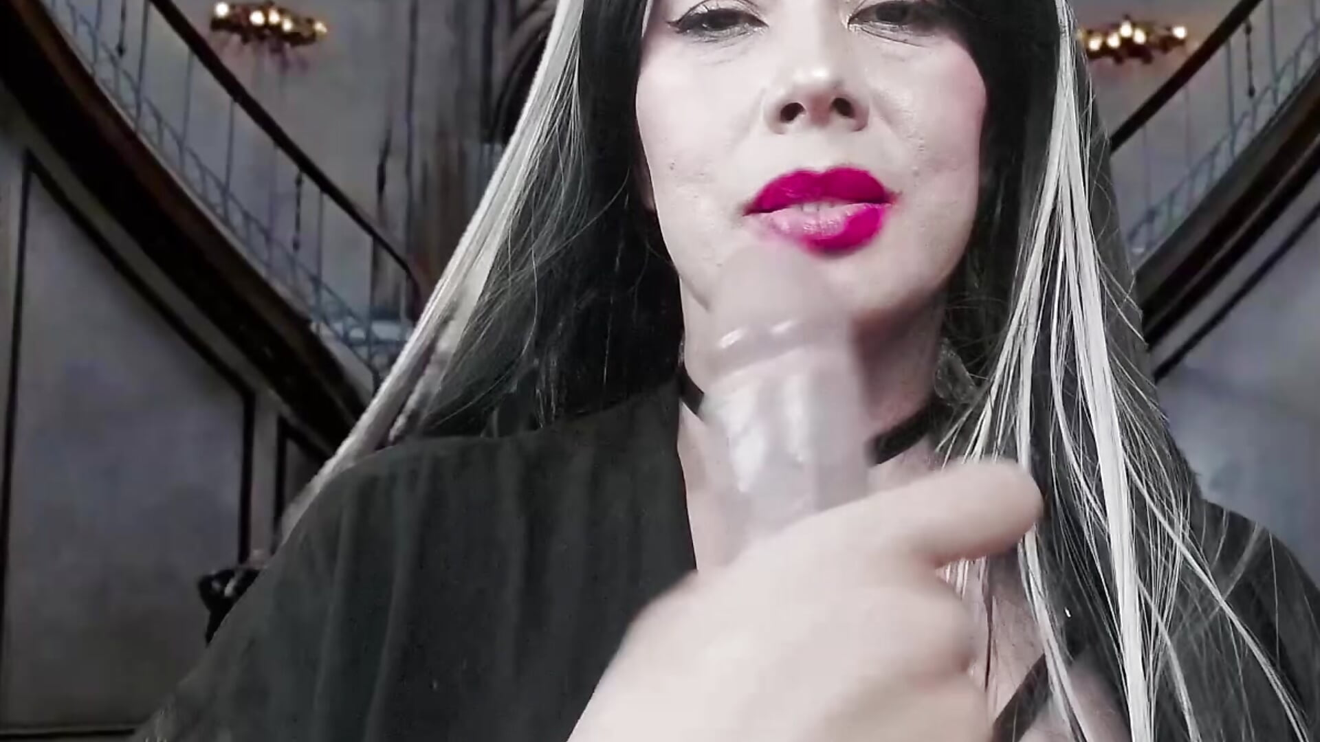 Do you want me to give you instructions as I give them to Gómez? Don't miss my show next Friday!! - video by Nikitherose cam model