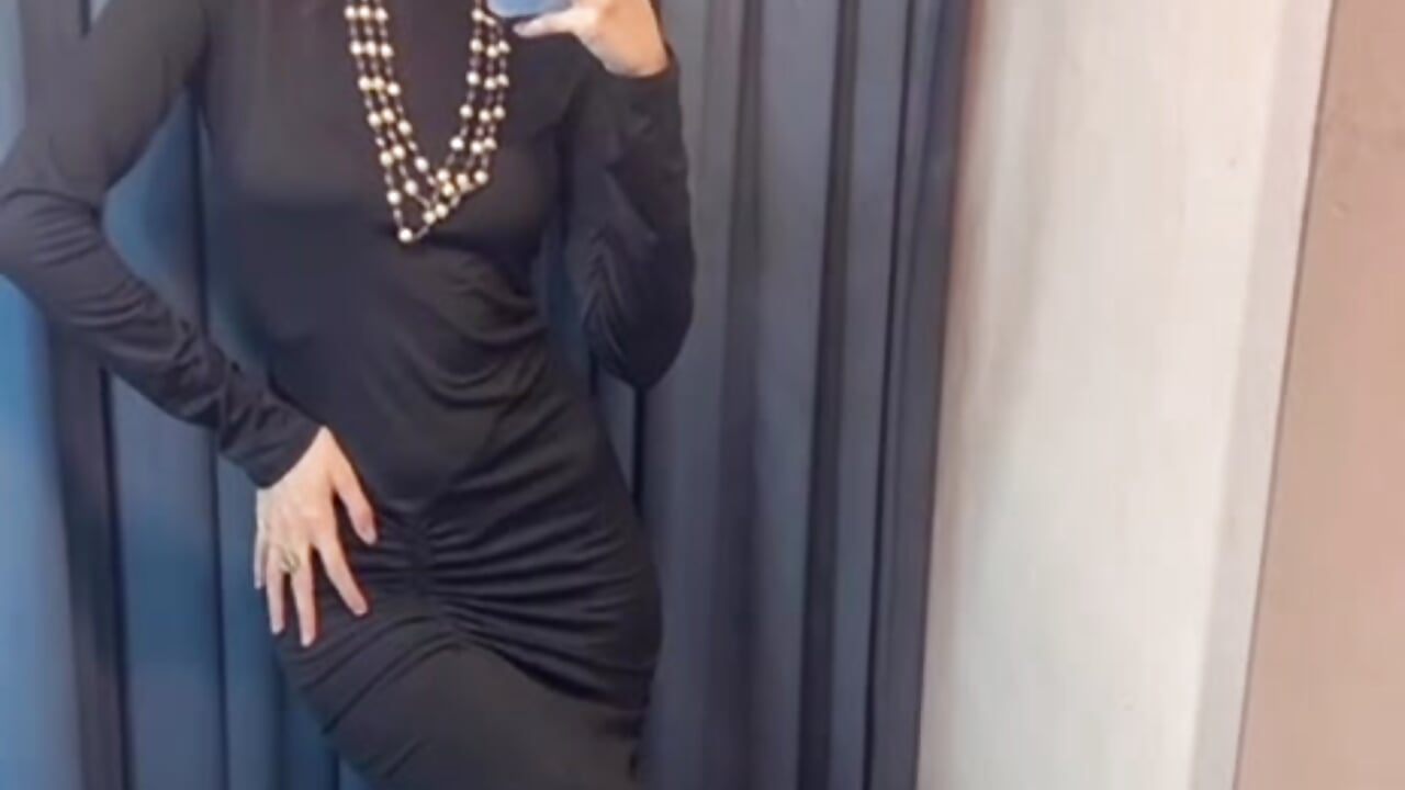 Do you miss me? - video by AlessiaChen cam model