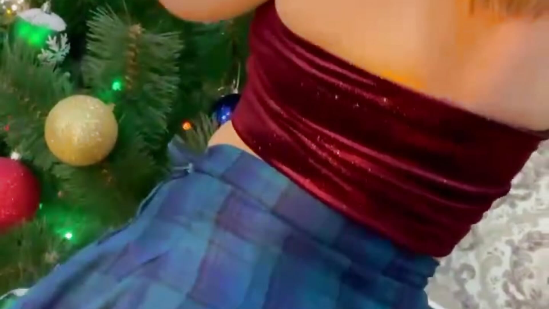 Christmas time - video by InabelLambo cam model