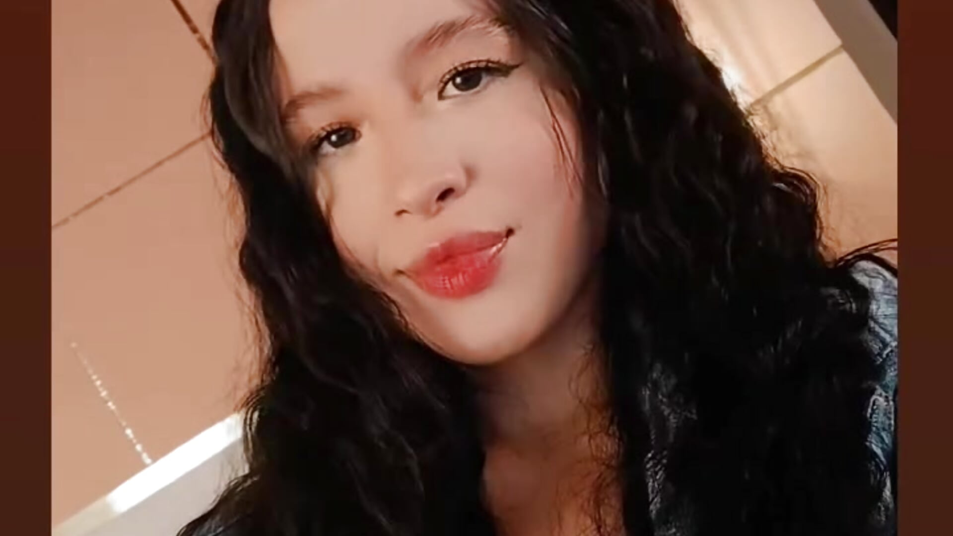 Sexy - video by CARO_ADAMS1 cam model