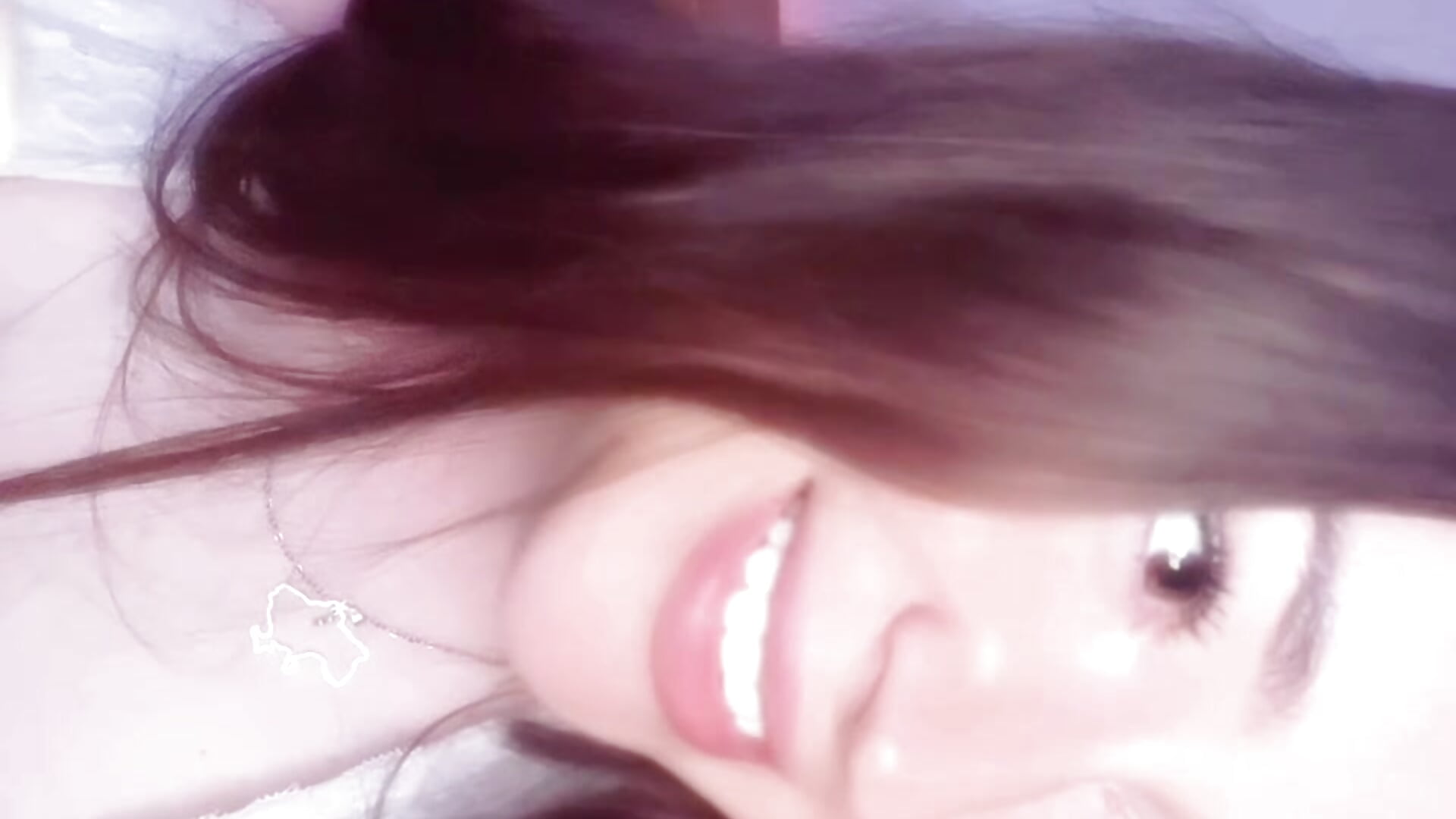 look into those eyes - video by AliceOfWondersS cam model
