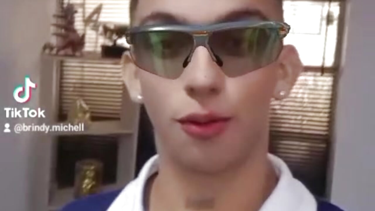 MMM ENJOY ME - video by Brandonhott cam model