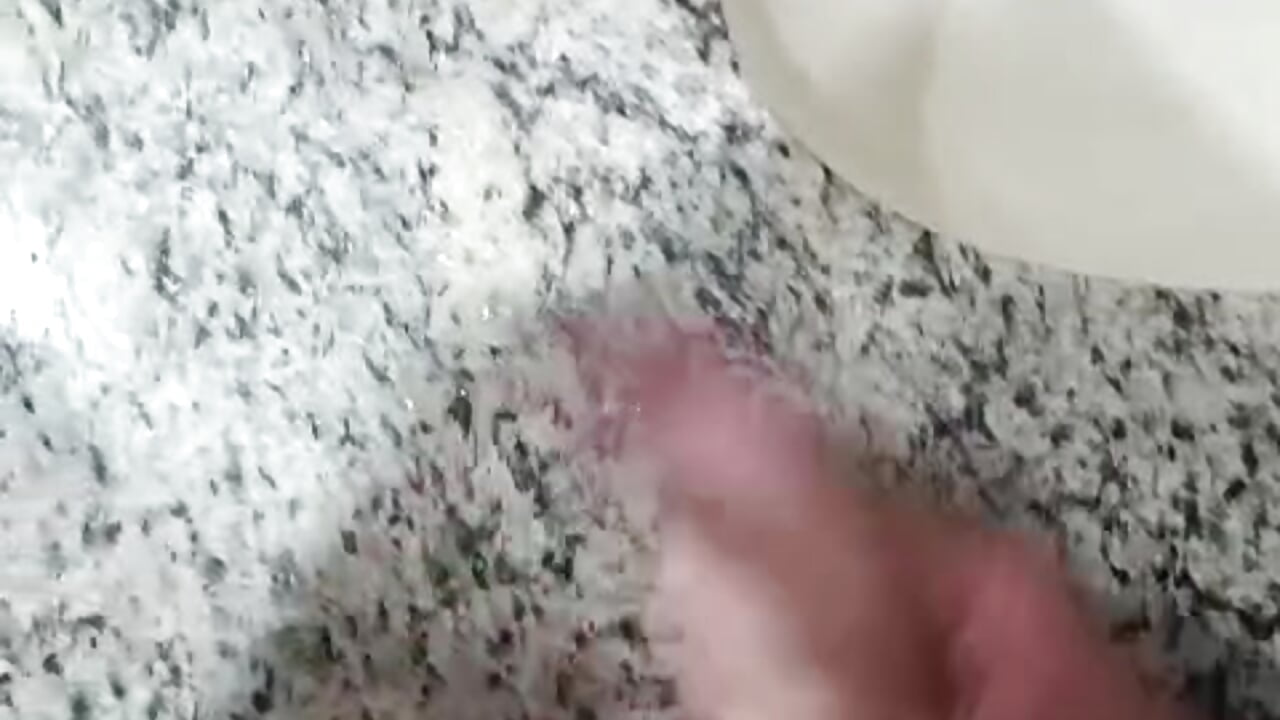 Uma mão amiga no banheiro do shopping - video by RuivoDotado24cm cam model