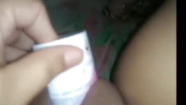 olha_o_que_essa_novinha_faz_com_o_rexona_na_xereca_ - clip cu Gih240sexxy model videochat