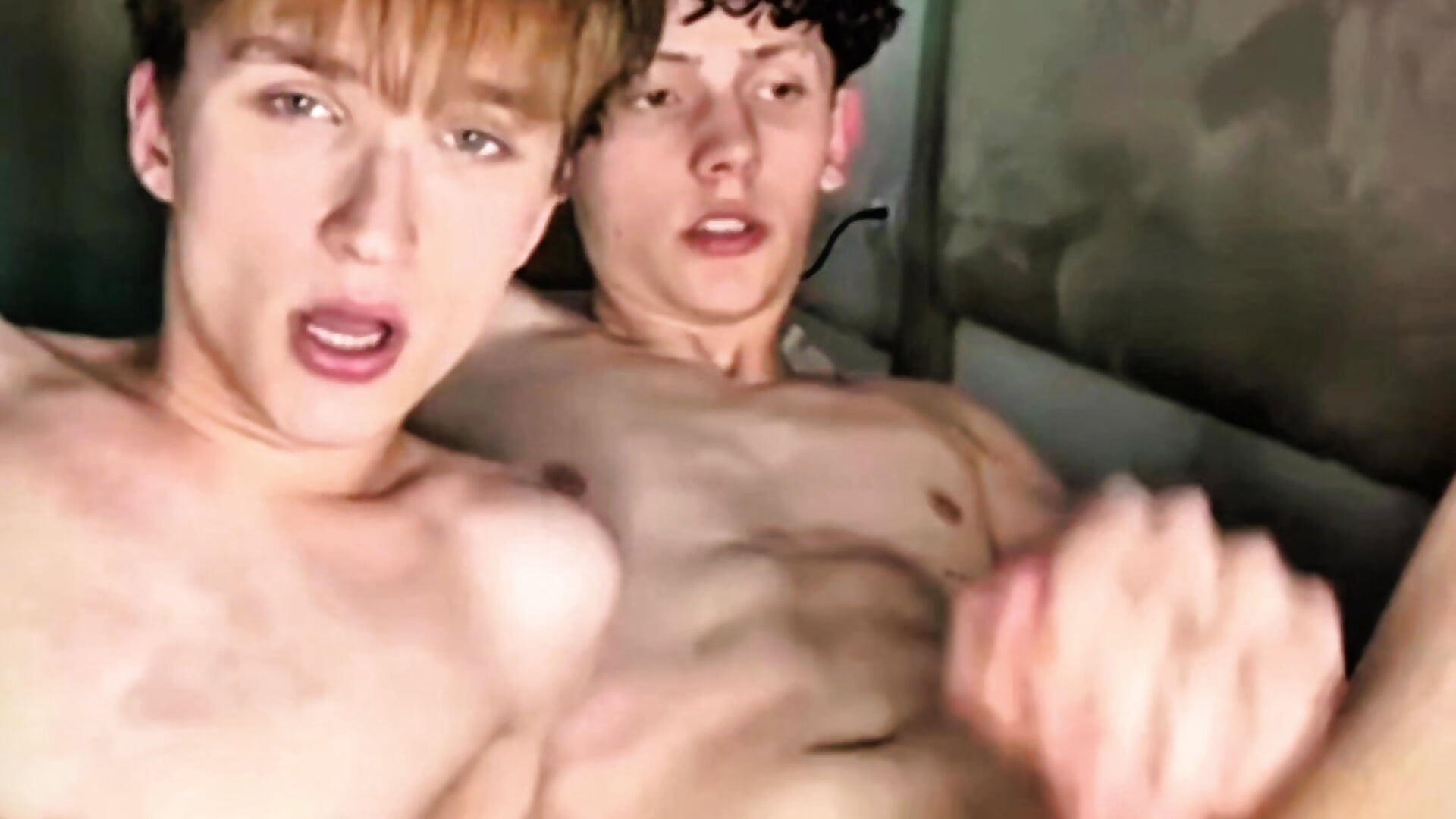Twink boys love sex - video od modelky/modela TwinksNextDoor