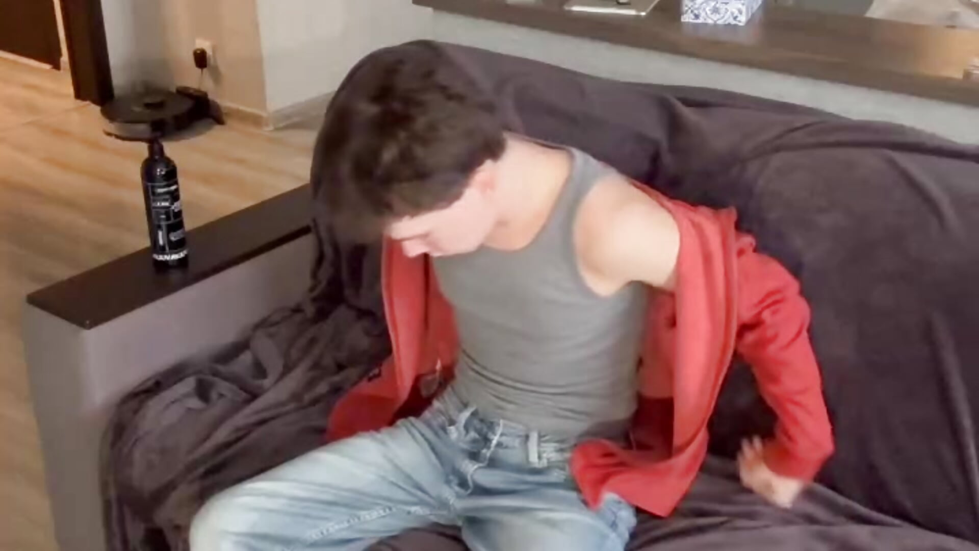 A small tease - video by Jeremy1Scott cam model