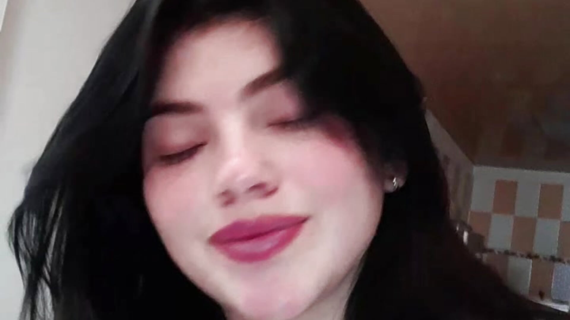 video 4 - video by Abigail_G_28 cam model