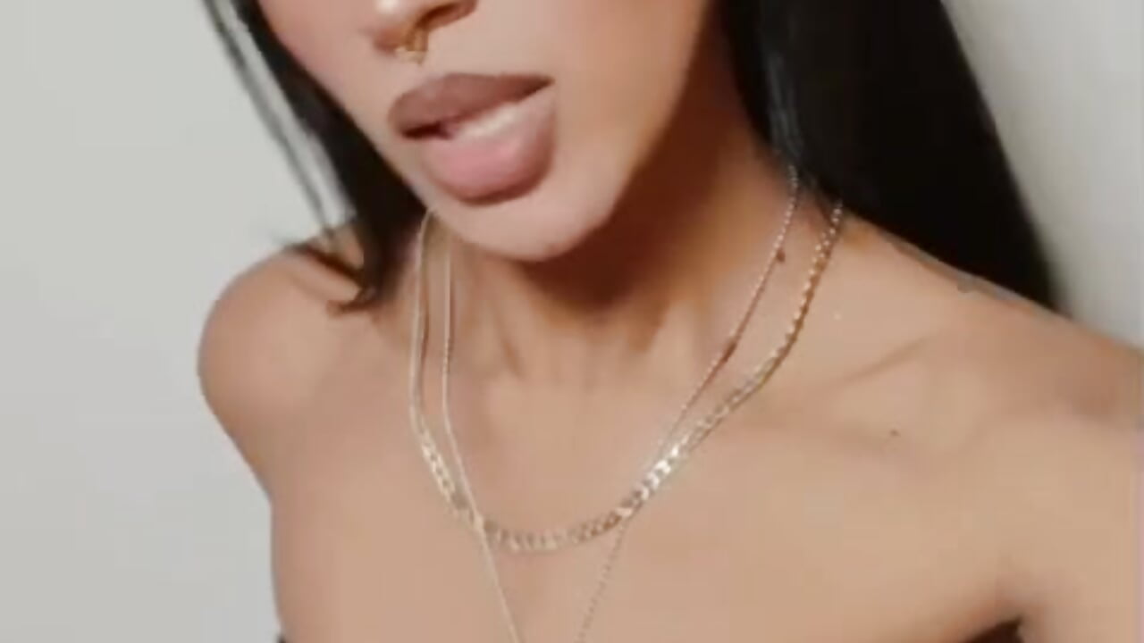 pretty - 視頻由 Trix_ebony 主播提供