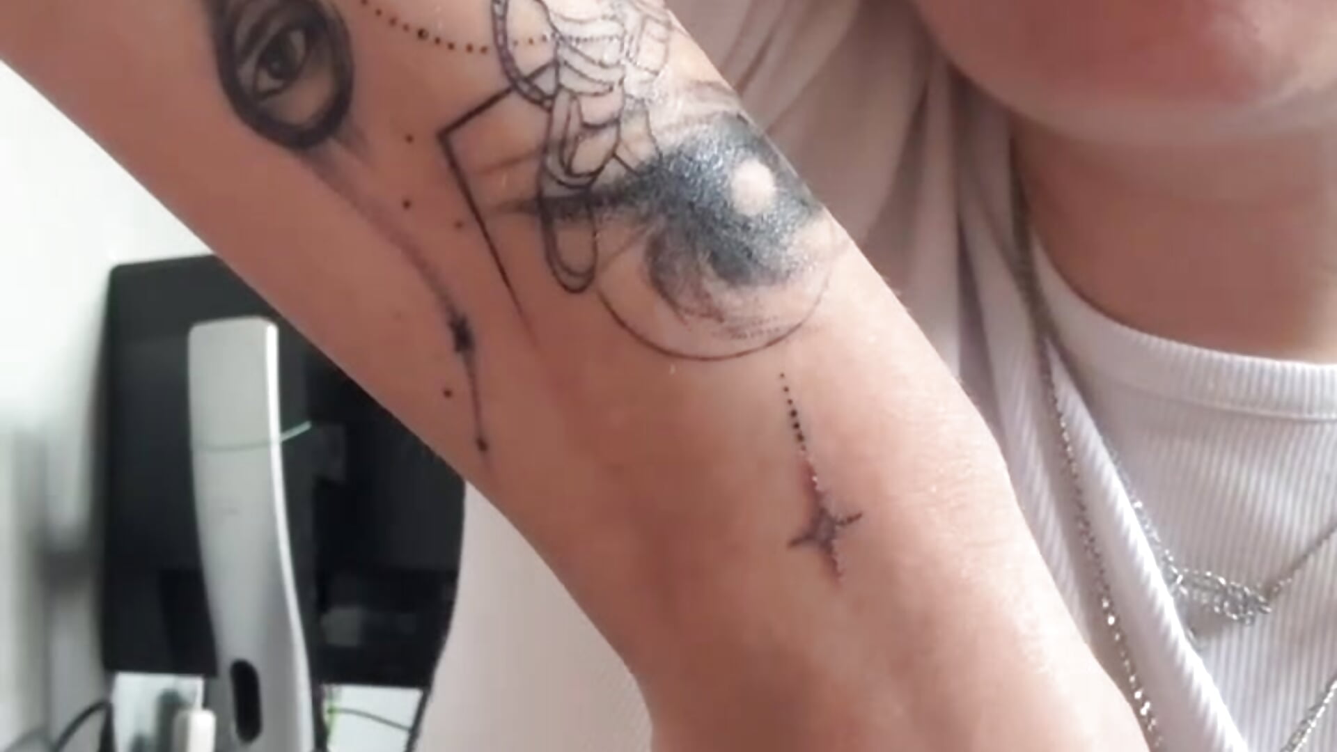 Tatoo - video by Amy__Leee_ cam model