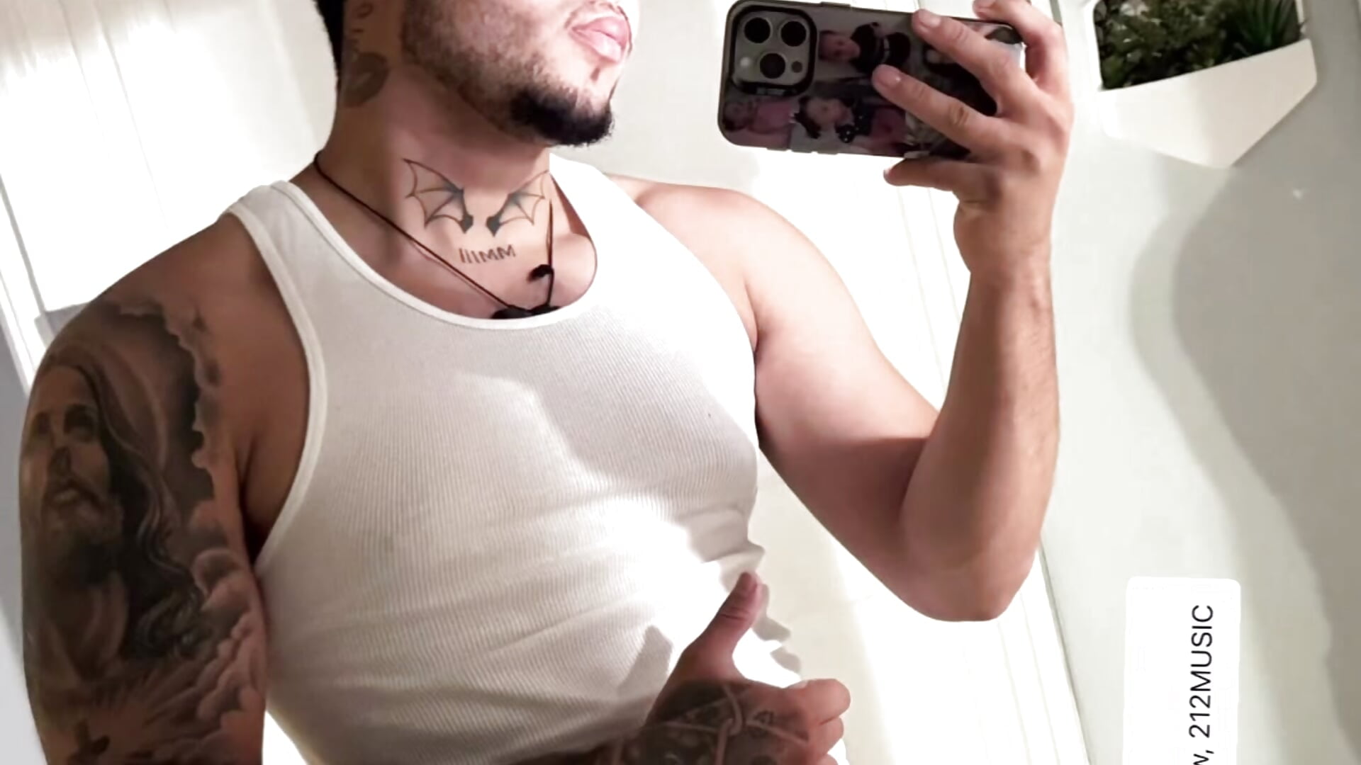 c2522c3447a74eeab7194ba4dd7e8e30 - video by reyesOffcial01 cam model